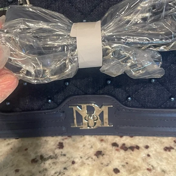 Badgley Mischka Navy Quilted Shoulder Bag NWT - Picture 2 of 11